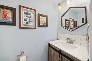 11901 E Swearingen Dr, Austin, TX 78758 - Photo 26