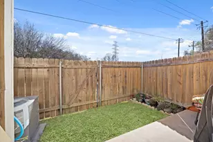 11901 E Swearingen Dr, Austin, TX 78758 - Photo 32