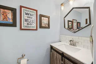 11901 E Swearingen Dr, Austin, TX 78758 - Photo 26