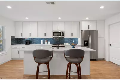 827 Sussex Drive, Austin, TX 78745 - Photo 4