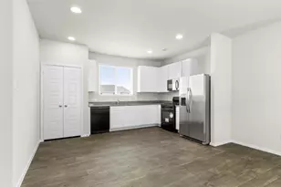 3013 Winding Creek Rd, Kyle, TX 78640 - Photo 6