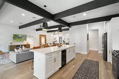 5721 Louise Lane, Austin, TX 78757 - Photo 20