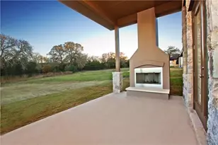 337 Chisholm Trail, Bastrop, TX 78602 - Photo 4