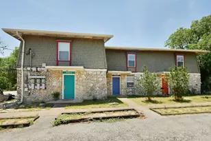 1704 E M. Franklin Ave, Austin, TX 78721 - Photo 1