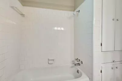 1704 E.M. Franklin Avenue #Unit B, Austin, TX 78721 - Photo 18