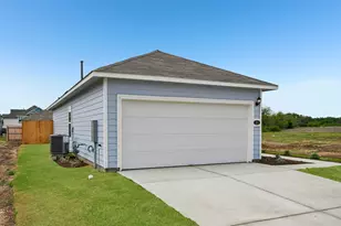 251 Haywood Mnr, Maxwell, TX 78656 - Photo 2