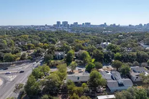 2326 Hartford Rd, Austin, TX 78703 - Photo 2