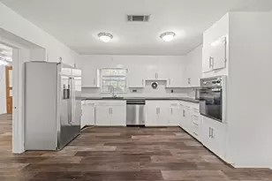 2326 Hartford Rd, Austin, TX 78703 - Photo 16