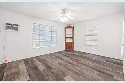 2326 Hartford Road, Austin, TX 78703 - Photo 18