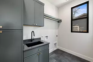 1209 Romeria Dr, Austin, TX 78757 - Photo 26