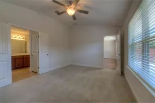 10721 Dinah Dr, Austin, TX 78748 - Photo 16