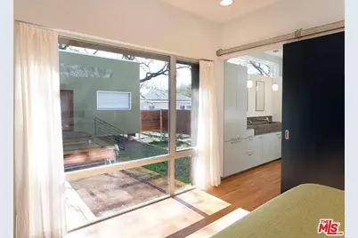 3206 French Place, Austin, TX 78722 - Photo 2