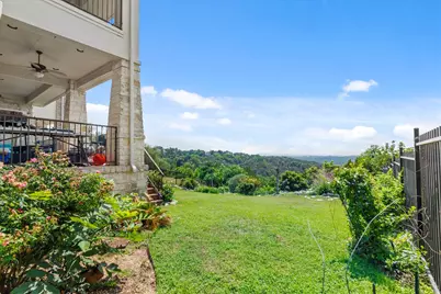 5724 Brittlyns Court, Austin, TX 78730 - Photo 32