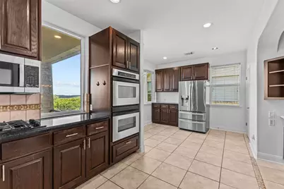 5724 Brittlyns Court, Austin, TX 78730 - Photo 14