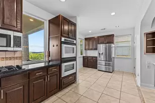 5724 Brittlyns Ct, Austin, TX 78730 - Photo 12