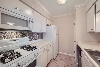 7920 Rockwood Lane #203, Austin, TX 78757 - Photo 6