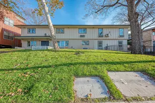 306 E 30th St, Austin, TX 78705 - Photo 2