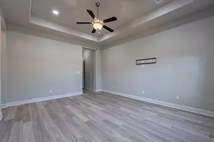 205 Barefoot Park Ln, Georgetown, TX 78628 - Photo 20