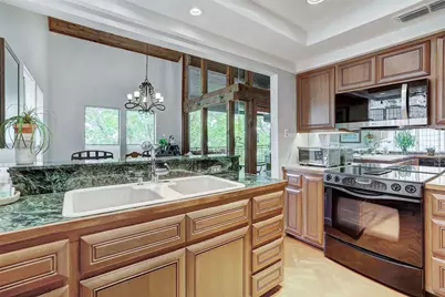 8200 Neely Drive #223, Austin, TX 78759 - Photo 16