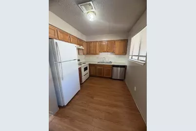 139 Elm Drive #302, Lockhart, TX 78644 - Photo 2