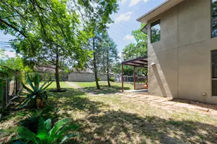 1305 Chestnut Ave, Austin, TX 78702 - Photo 34