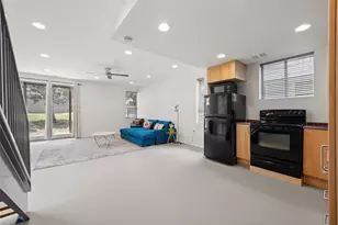 1305 Chestnut Ave, Austin, TX 78702 - Photo 6