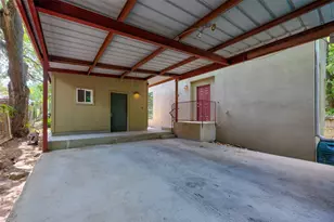 1305 Chestnut Ave, Austin, TX 78702 - Photo 30