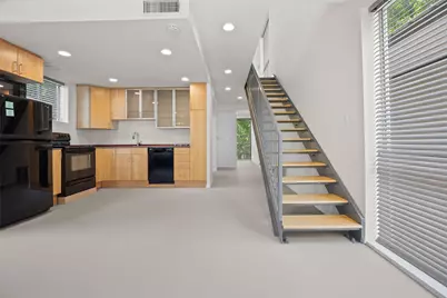 1305 Chestnut Avenue, Austin, TX 78702 - Photo 18