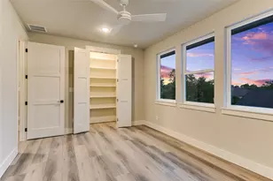 305 Shady Tree Dr, Georgetown, TX 78633 - Photo 34