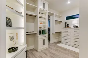 305 Shady Tree Dr, Georgetown, TX 78633 - Photo 24