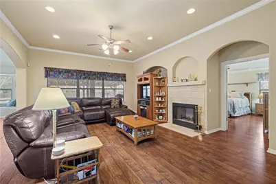 19500 Cheyenne Valley Drive, Round Rock, TX 78664 - Photo 4