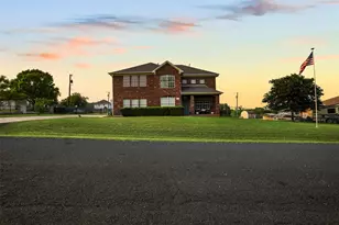 109 Morningside Cir, Hutto, TX 78634 - Photo 32