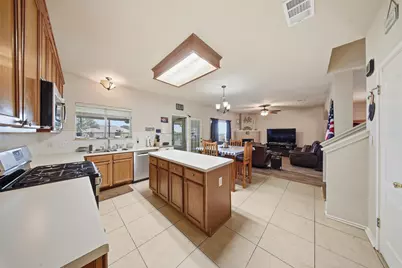 109 Morningside Circle, Hutto, TX 78634 - Photo 12