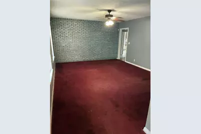 204 NW Nw 5th Street, Smithville, TX 78957 - Photo 6