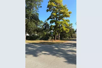 204 NW Nw 5th Street, Smithville, TX 78957 - Photo 2