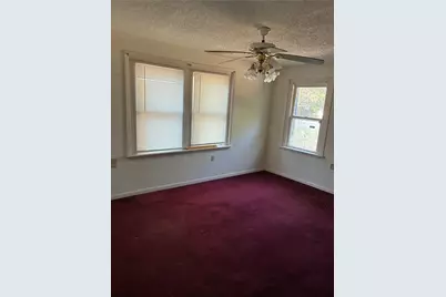 204 NW Nw 5th Street, Smithville, TX 78957 - Photo 8