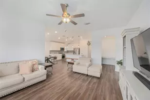 1808 Donetto Dr, Leander, TX 78641 - Photo 6