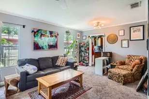 5605 Tura Ln, Austin, TX 78721 - Photo 2