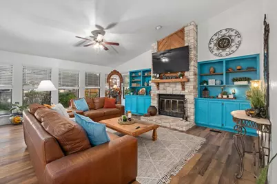 208 Daybreak Cove, Buda, TX 78610 - Photo 8