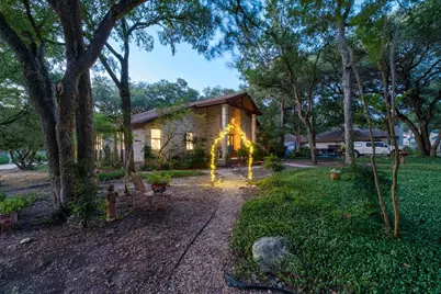 208 Daybreak Cove, Buda, TX 78610 - Photo 6