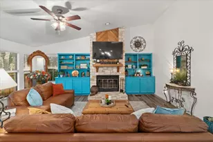 208 Daybreak Cove, Buda, TX 78610 - Photo 10