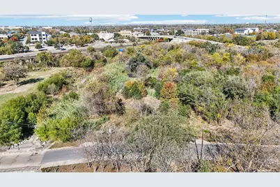 131 W Nash Street, Round Rock, TX 78664 - Photo 2