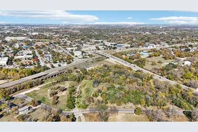 131 W Nash Street, Round Rock, TX 78664 - Photo 8