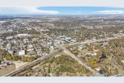 131 W Nash Street, Round Rock, TX 78664 - Photo 14