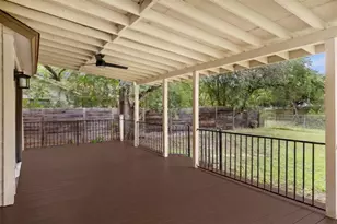 8905 Bridgewood Trail, Austin, TX 78729 - Photo 36
