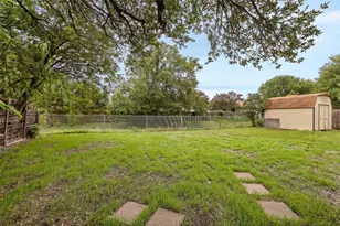 8905 Bridgewood Trail, Austin, TX 78729 - Photo 38