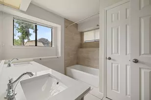 8905 Bridgewood Trail, Austin, TX 78729 - Photo 20