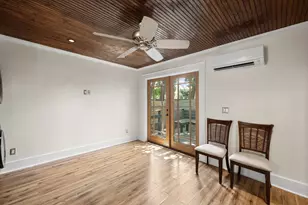 1309 W 10th St, Austin, TX 78703 - Photo 32