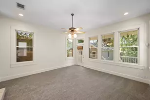 1309 W 10th St, Austin, TX 78703 - Photo 14