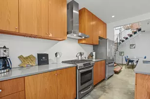 909 W Johanna St, Austin, TX 78704 - Photo 8